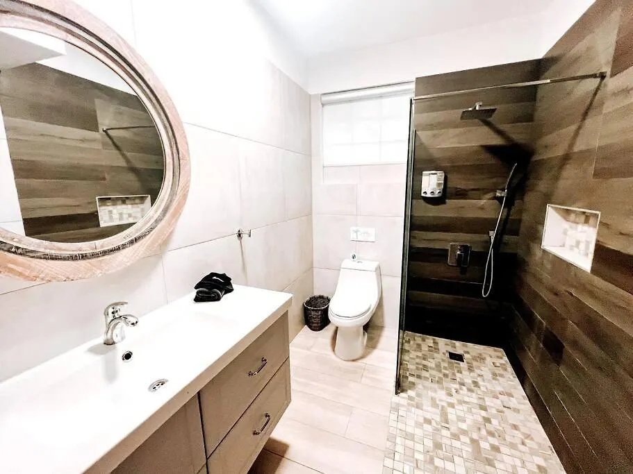 산후안 La Casona 1 Modern House Near Ocean Park 아파트